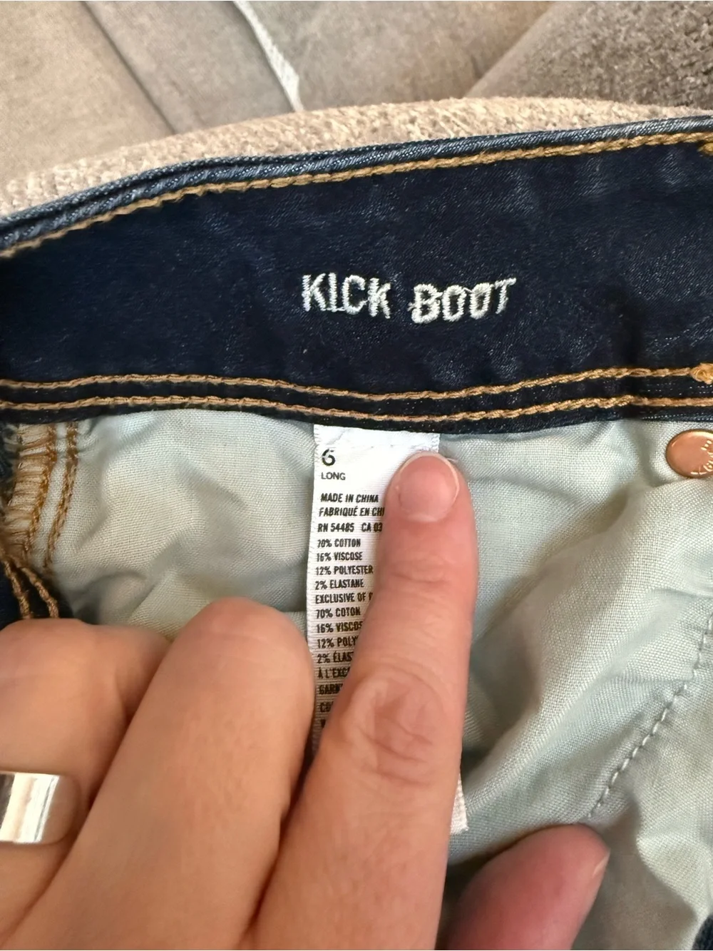 American Eagle Outfitters Dark Blue Flare Jeans - Picture 9 of 9